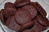 Biscuiti cu ciocolata si dulceata de zmeura(de post)