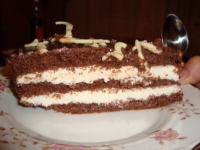 "Tort cu crema de lapte si ciocolata alba" - poza de Nina-Andreea