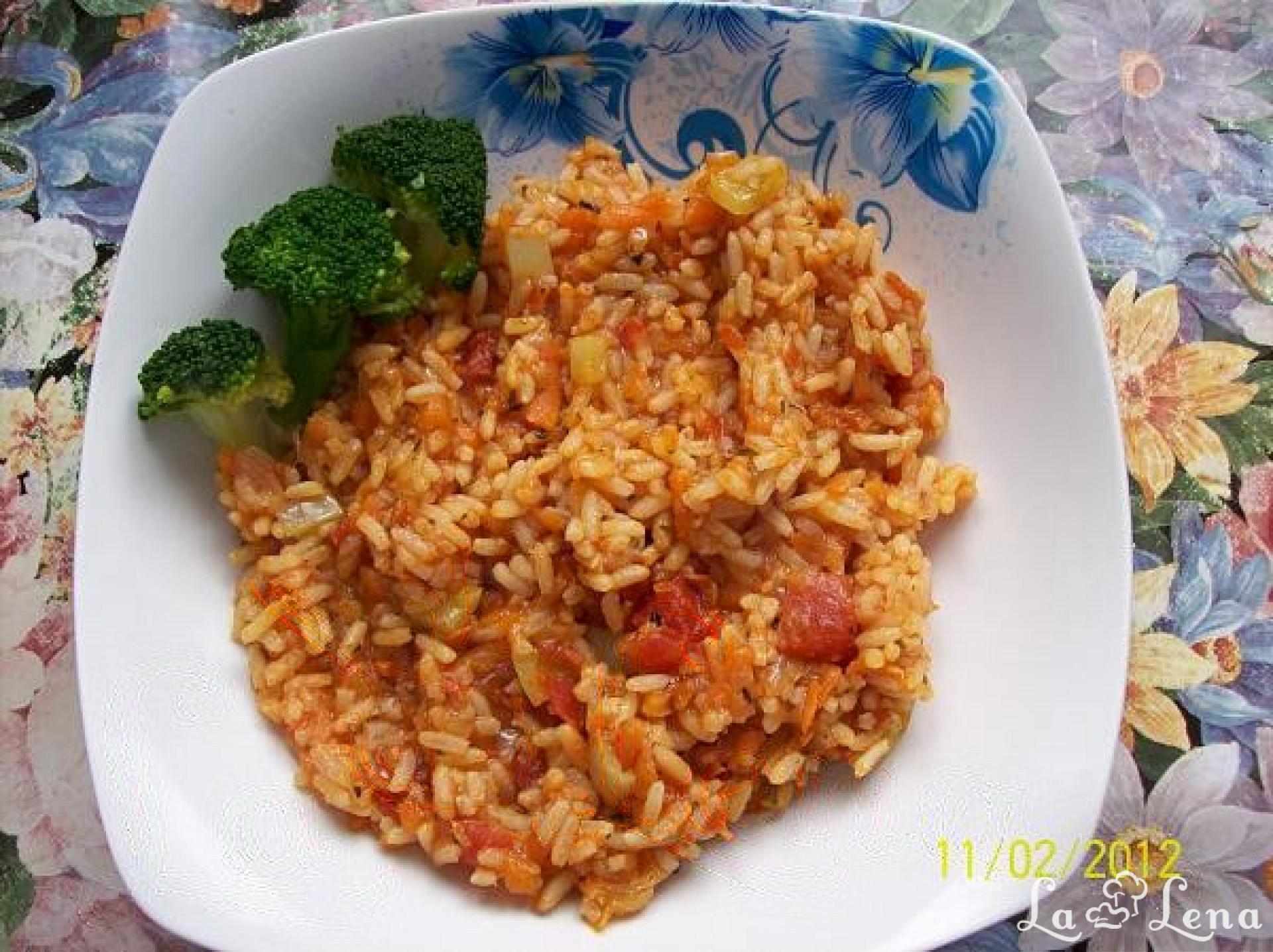 Orez cu rosii si busuioc Retetele utilizatorilor LaLena.ro