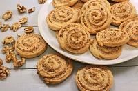 Biscuiți melcișori cu nucă și scorțișoară, de post