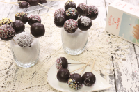 Cake Pops cu banane și ciocolată
