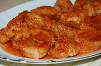Friptură de porc în sos de usturoi, la cuptor