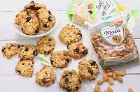 Fursecuri americane (Cookies) cu ovăz, migdale și merișoare