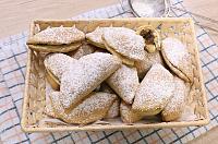 Milopitakia - biscuiți grecești umpluți cu mere, de post