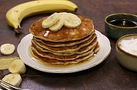 Pancakes cu banane