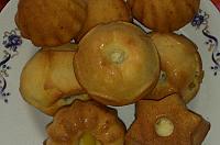 Brioșe cu jeleu de portocală sau orange-muffins