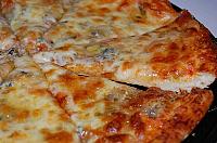 Pizza 4 formaggi