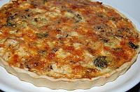 Quiche(Tartă) cu pui, ciuperci și broccoli