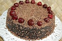 Tort cu zmeură și ciocolată (rețetă raw-vegan)