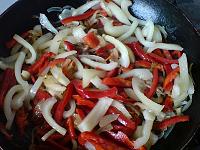 Oua cu legume, in stil turcesc - Menemen - Pas 2