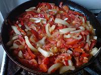 Oua cu legume, in stil turcesc - Menemen - Pas 3