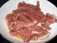 Carne de vita cu ulei de masline - Pas 2