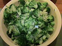 Chec cu branza si broccoli/conopida violeta - Pas 3