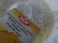 Briose cu pere - Pas 7