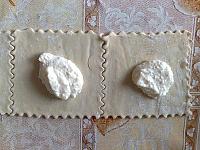 Triunghiuri cu branza din foietaj - Pas 3