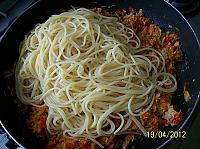 Spaghetti cu bucatele de ton - Pas 8