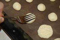 Biscuiti fragezi cu unt (German Butter Cookies) - Pas 7