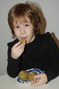 Briose(sau chec) cu "fistic" - Pas 8