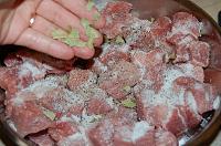 Carne in suc propriu, la borcan - Pas 3
