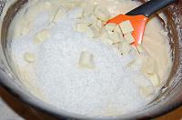 Chec cu nuca de cocos si ciocolata alba - Pas 4
