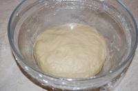 Cinnamon Rolls, sau Rulouri cu scortisoara si glazura - Pas 6