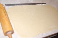 Cinnamon Rolls, sau Rulouri cu scortisoara si glazura - Pas 8