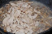 Ciulama de pui cu ciuperci - Pas 9