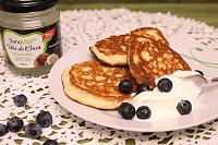 Clatite pufoase din faina de cocos - fara gluten si low-carb - Pas 14