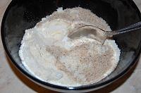 Clatite pufoase din faina de cocos - fara gluten si low-carb - Pas 1