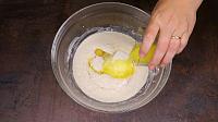 Cornuri pufoase cu mere - Pas 6