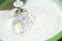 Crema de frisca (cum batem corect smantana pentru a face frisca) - Pas 8