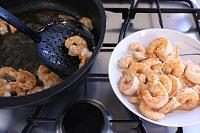 Creveti Saganaki - Pas 4