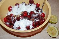 Crumble cu cirese sau visine - Pas 2