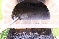 Cum se face focul in cuptorul cu lemne - Pas 10