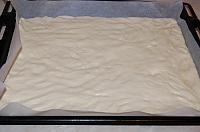 Focaccia cu mozzarella si sos pesto - Pas 10