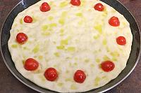 Focaccia cu rosii si masline, sau Foccacia Barese - Pas 14