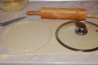 Galette des Rois - prajitura din foietaj cu crema de migdale - Pas 4