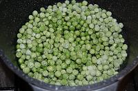 Hummus cu mazare verde si menta - Pas 1