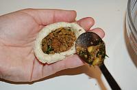 Kibbeh sau Chiftele de bulgur umplute cu carne - Pas 15