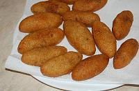 Kibbeh sau Chiftele de bulgur umplute cu carne - Pas 21
