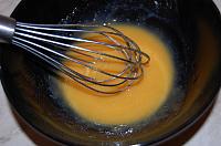 Maioneza keto din galbenusuri crude - Pas 3