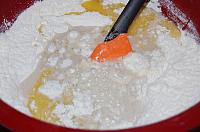 Melci cu crema de vanilie si stafide - Pas 4