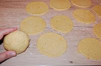 Milopitakia - biscuiti grecesti umpluti cu mere, de post - Pas 15