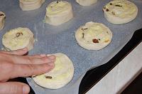 Pain au Raisins - Pas 7