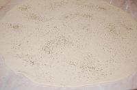 Paine aromata cu cascaval - Pas 6