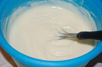 Pavlova cu fructe de padure - Pas 7