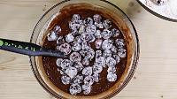 Prajitura cu cirese si ciocolata - Pas 7