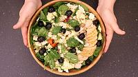 Salata Greceasca cu Pui si Avocado - Pas 16