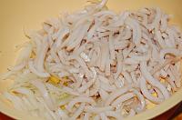 Salata cu calamari si porumb - Pas 6