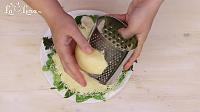 Salata cu creveti si ananas - Pas 10